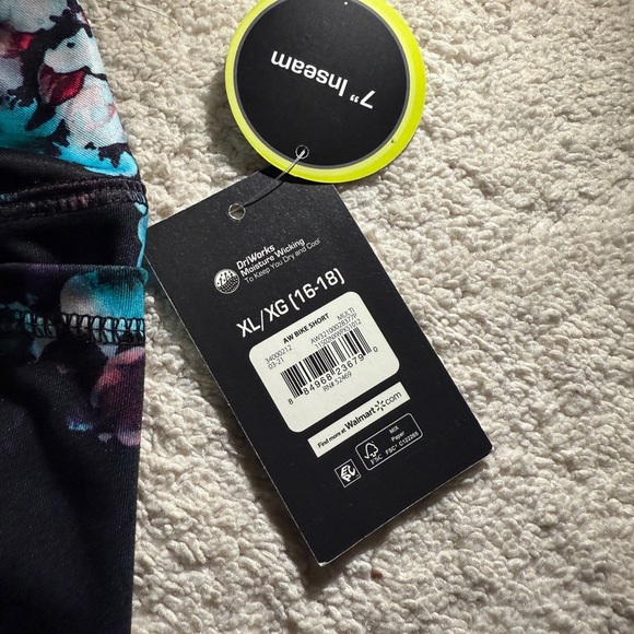 Athletic Works Women’s Performance Bike Shorts - Picture 7 of 16